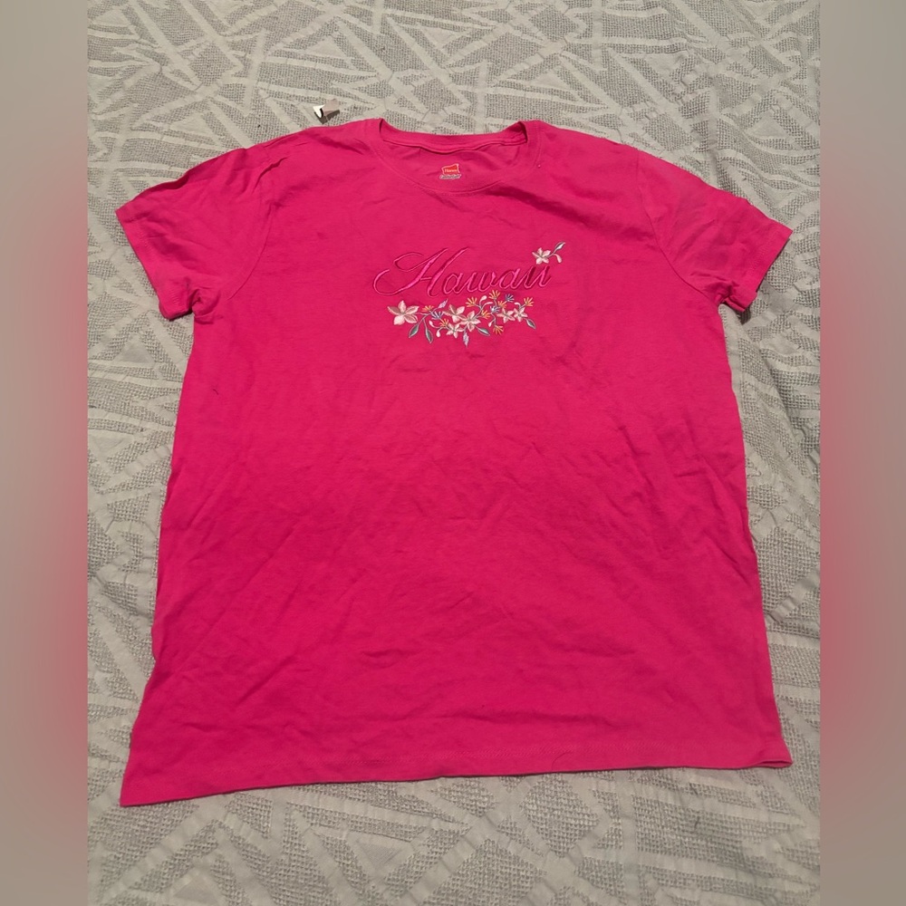 Hawaii Women’s Medium Pink Short Sleeve Shirt New